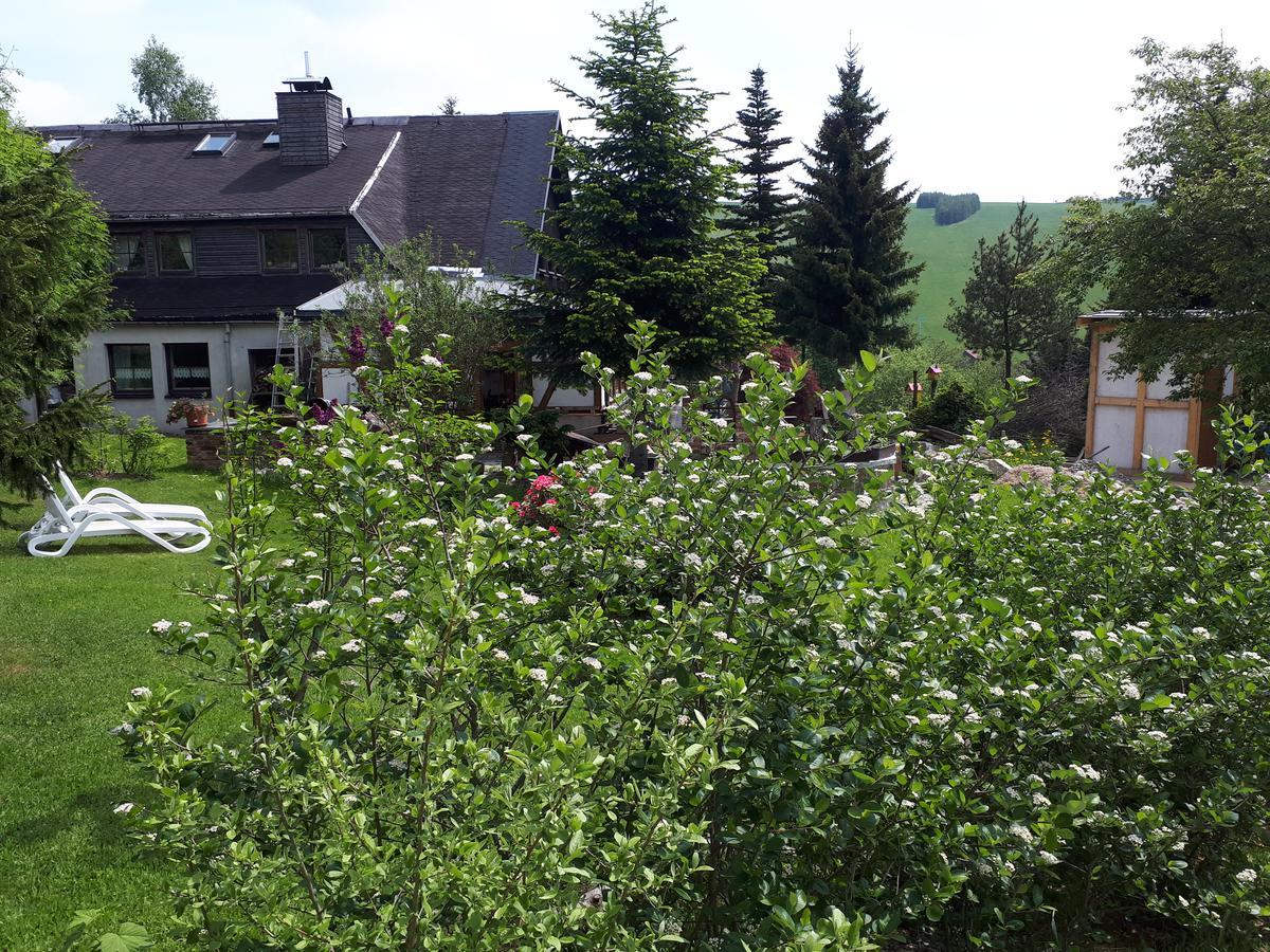 Ferienwohnung Aronia Garten Oberwiesenthal Esterno foto